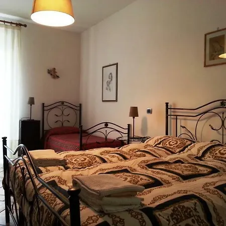 Novecento לינה וארוחת בוקר